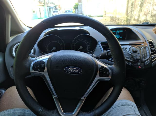 Ford New Fiesta 1.6 Titanium - Foto 2
