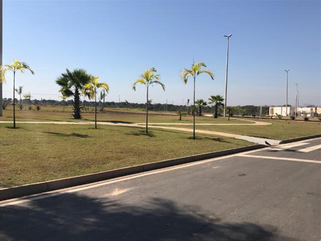 Terreno Florais Itália com 458,79m² jardim Itália condomínio fechado - Foto 14