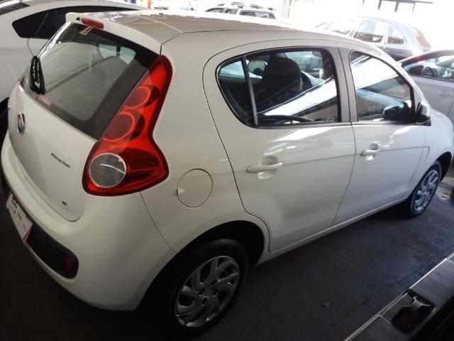 Fiat palio atractive 1.4 16/16 branco completo - Foto 5
