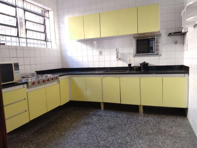Excelente casa de 05 quartos no carlos prates. - Foto 18