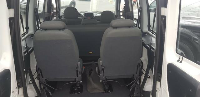 Doblo 1.4 8v Attractive 2016 7 lugares Completa - Foto 9