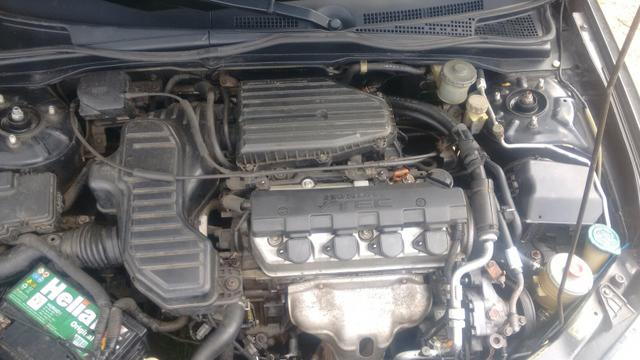 Honda Civic ex 1.7 16 v troco por Burgman 125 ano 2013 com volta do comprador