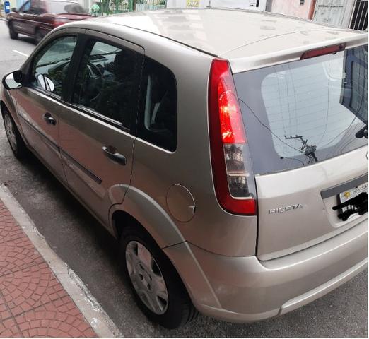 Ford Fiesta 1.0 8V Flex 5P - Foto 4