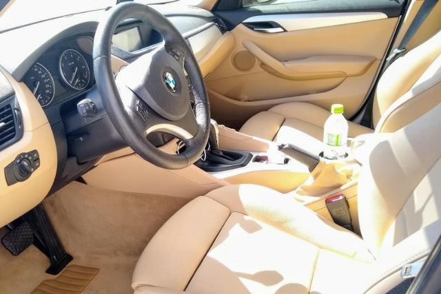 Linda Bmw X1 2.0 16V 2012 Top Branca (interior caramelo) - Foto 10