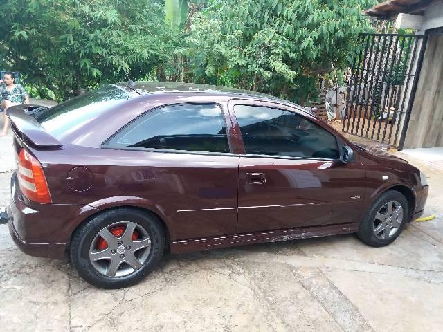 Astra hatch 2.0 2005 troco por Voyage 1.6