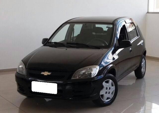 Vendo Chevrolet celta 2014 completo