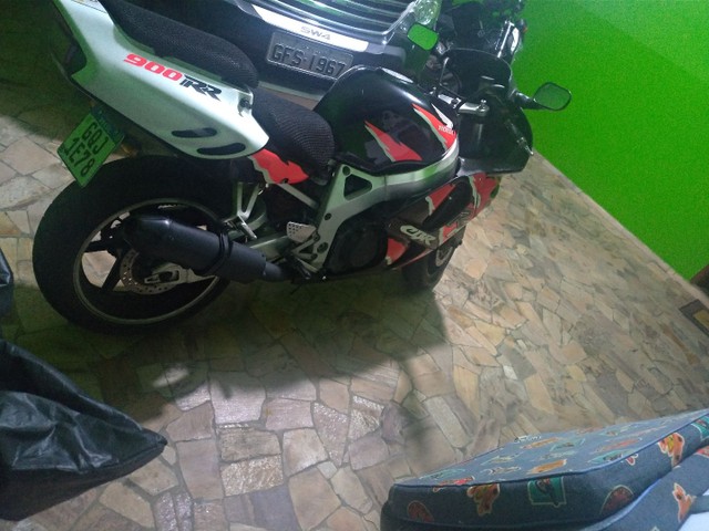 CBR 900RR FIREBLADE