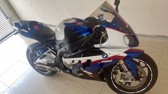 BMW S1000RR SEM DETALHES!