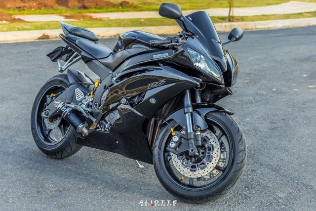 YAMAHA YZF R6 600CC