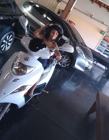 SUZUKI BURGMAN 2018 NOVA BAIXO KM