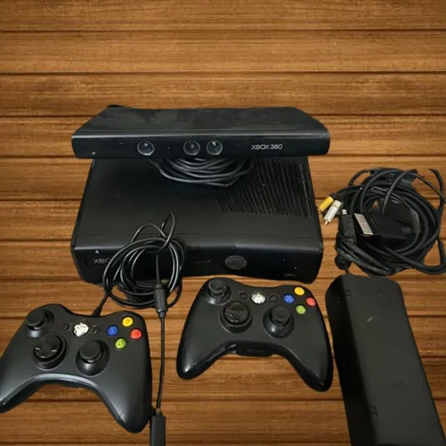 vendo Xbox 360 desbloqueado impecável 300$ - Hobbies e coleções - Vila São  Tiago, Piraquara 1247668031