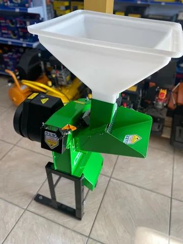 Trituradora Forrageira Trf80 2cv 220v 6 Martelos Moveis Trapp - Foto 2