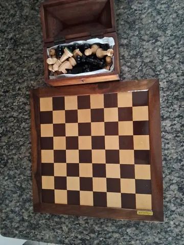 Peças de xadrez madeira maciça completa - Hobbies e coleções