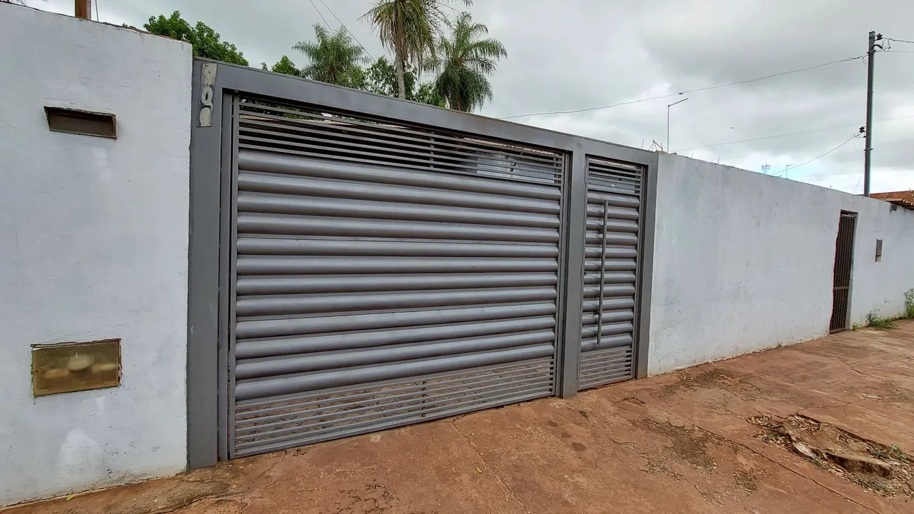 Vendo casa no bairro Nova Lima bem localizado próximo ao mercado Mister Junior.