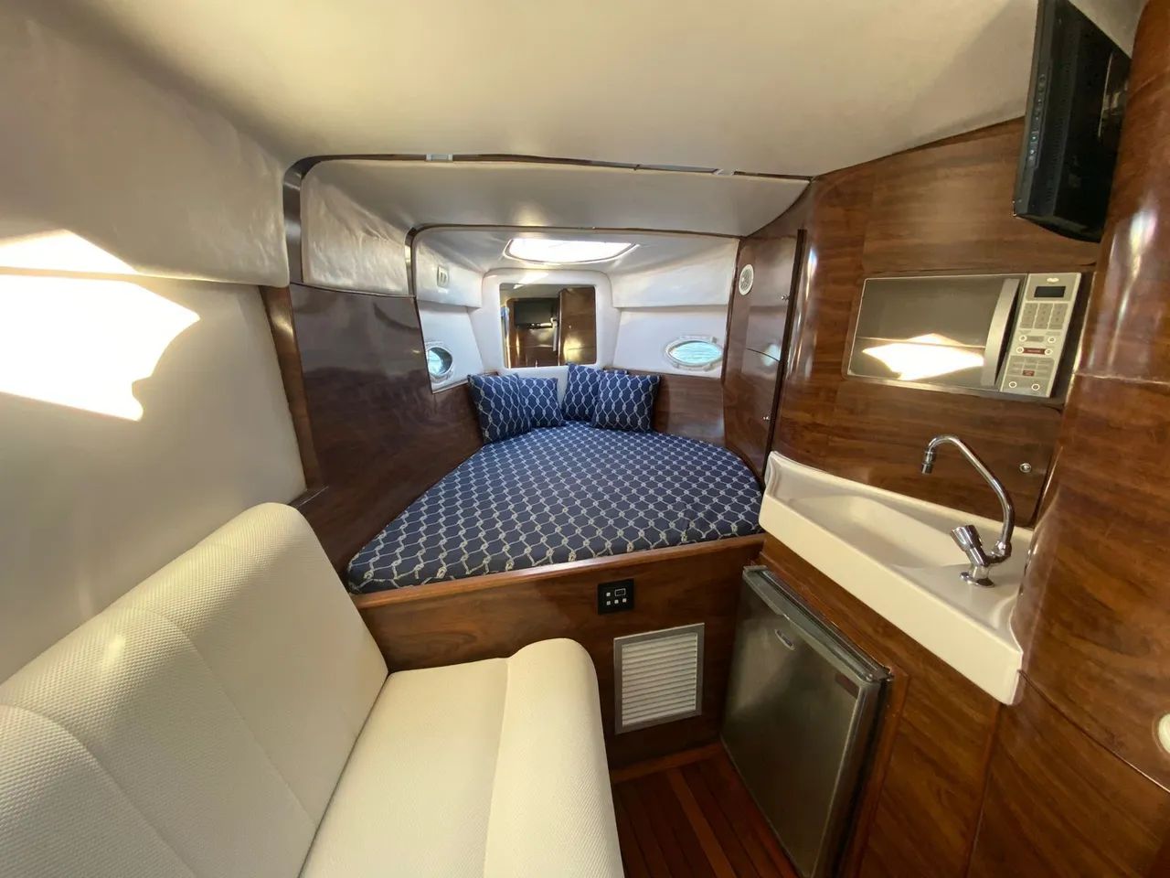 Lancha impecável - pronta para navegar! - Foto 7