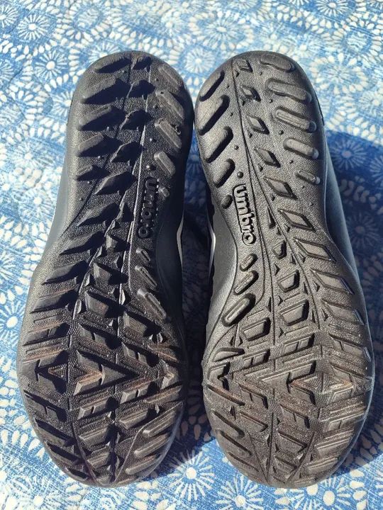 Chuteira society Umbro NOVA !  - Foto 2