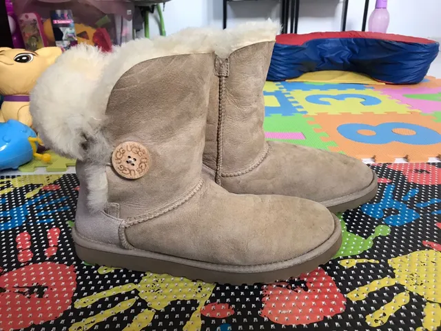 Botinha best sale ugg original