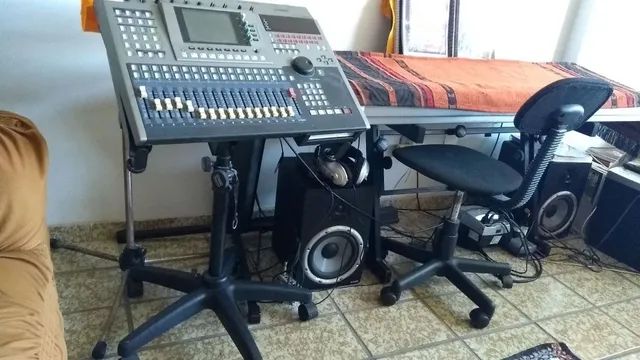 Mesa Digital Yamaha  AW 4416