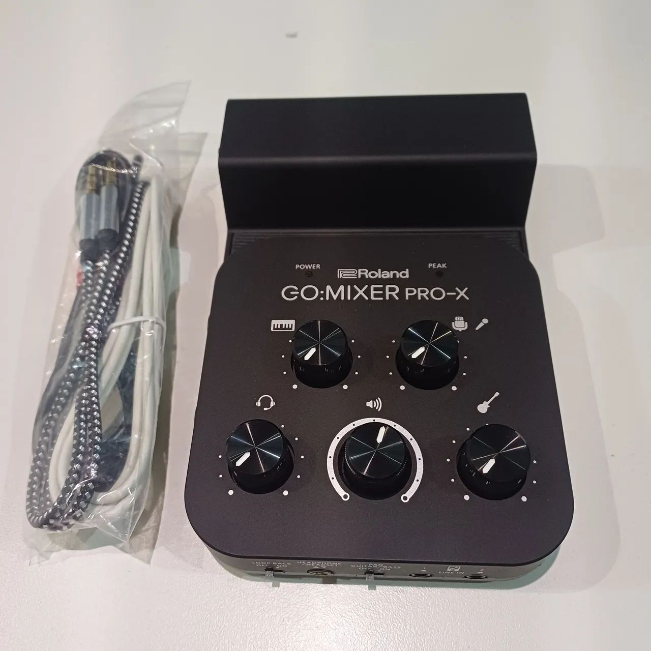 Roland GO:MIXER PRO-X - Mixer de Áudio Portátil