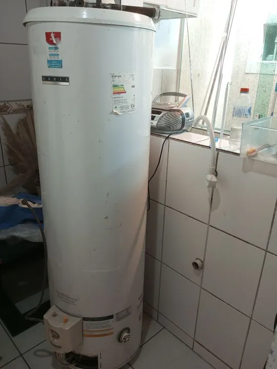 Aquecedor de água por acumulação