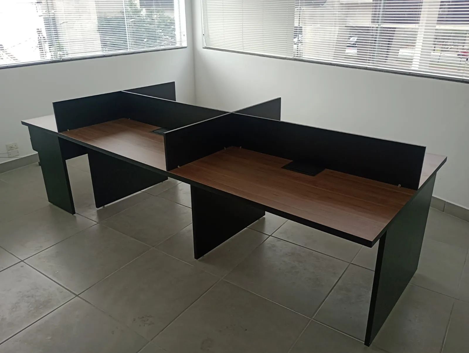 Estação de trabalho 4 posições+mesa lider - Foto 2