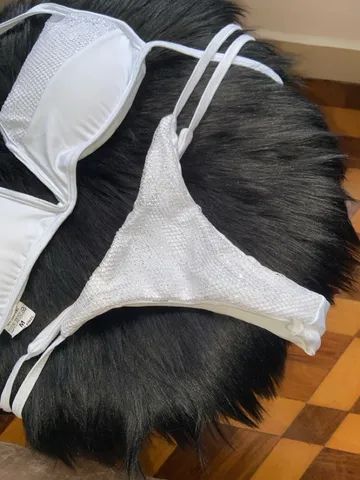 Biquíni branco com glitter tamanho M NOVO - Foto 2