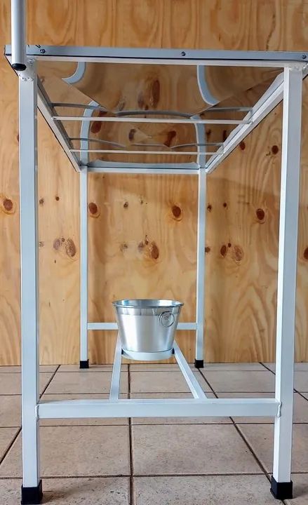 Mesa de atendimento veterinário  - Foto 3