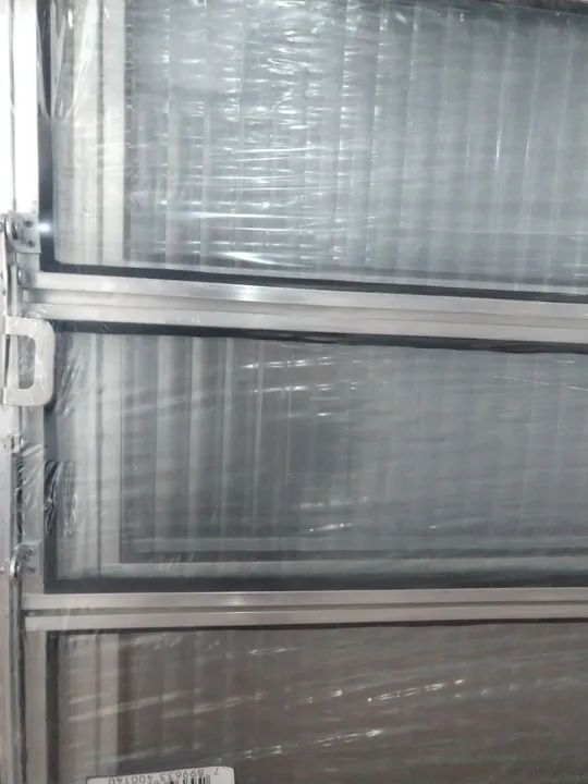 Basculante alumínio 60x60cm - Foto 2