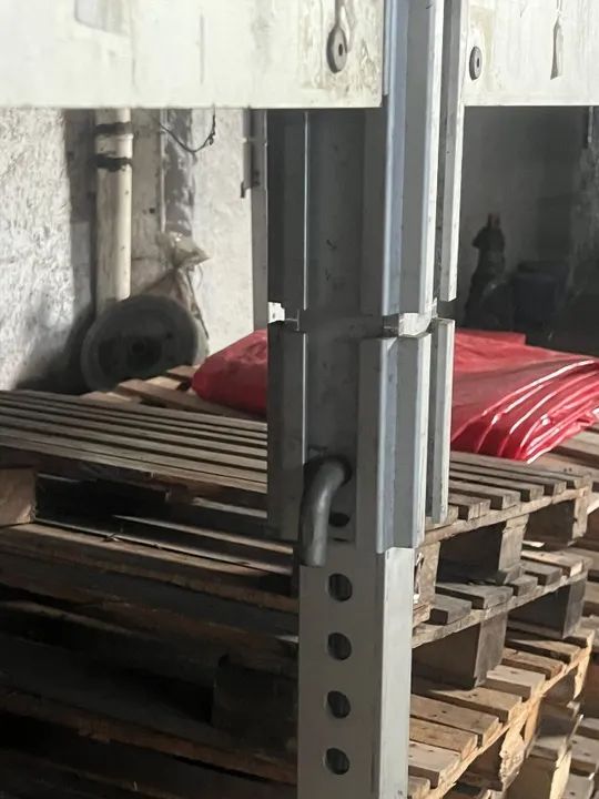 Porta paletes em alumínio de alta resistência, aguenta até 2.5 ton. Com regulagem - Foto 4