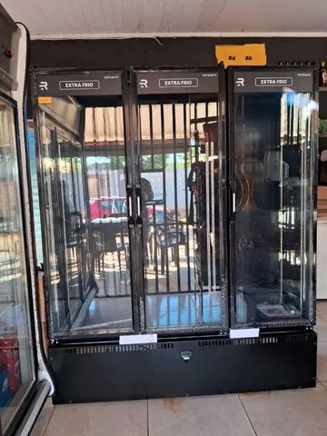 Expositor Vertical Para Bebidas 3 Portas 
