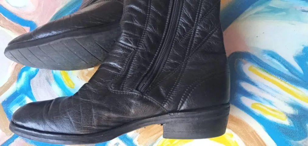 Bota      de  couro   forrada - Foto 5