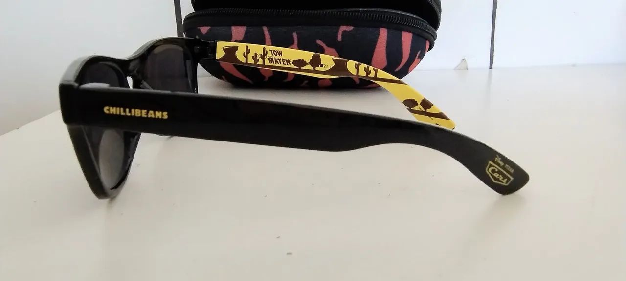 Óculos Chilli Beans infantil  - Foto 4