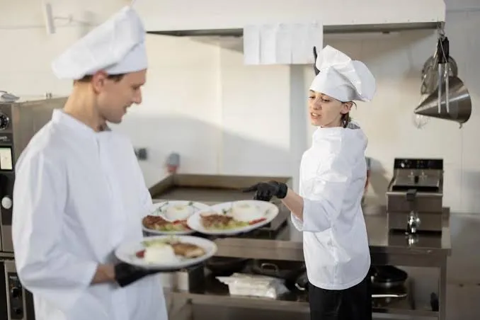Auxiliar de cozinha