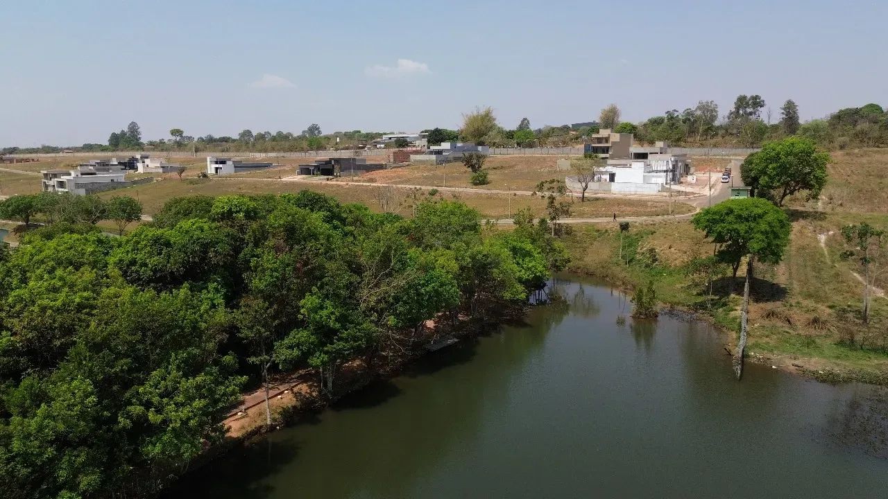 Lote à Venda no Condomínio Residencial Copacabana - Foto 4