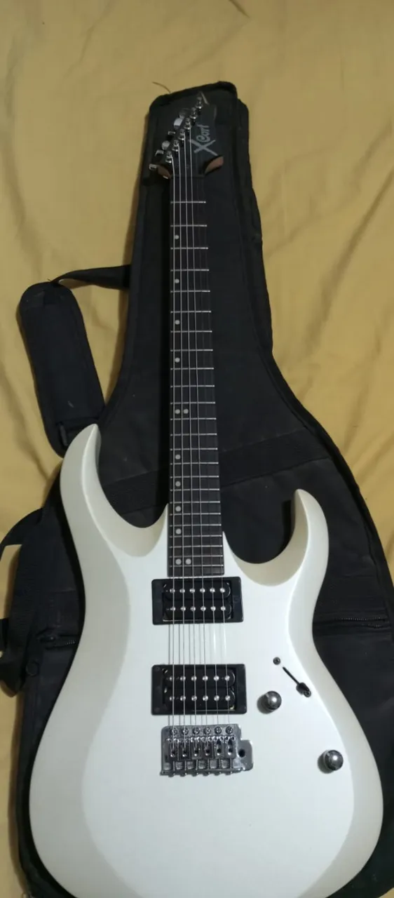 Guitarra Cort X1 White Pearl(Branca)