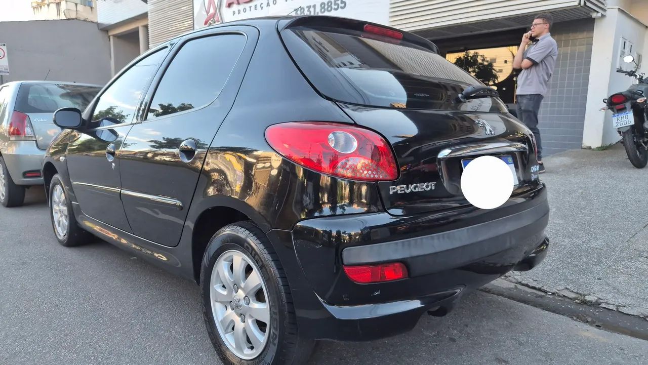 PEUGEOT 207 1.4 COMPLETO - Foto 2