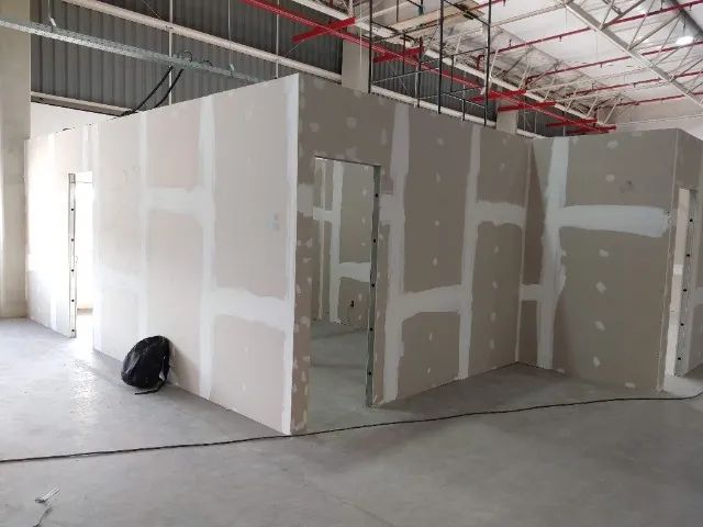 Drywall, divisórias de eucatex e forros removíveis 
