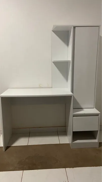 Mesa de Escritório Branca com Armário e Gaveta