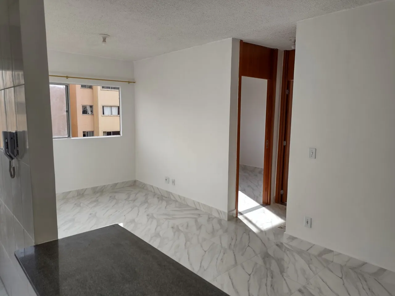 Apartamento quitado, reformado, escriturado e desocupado.