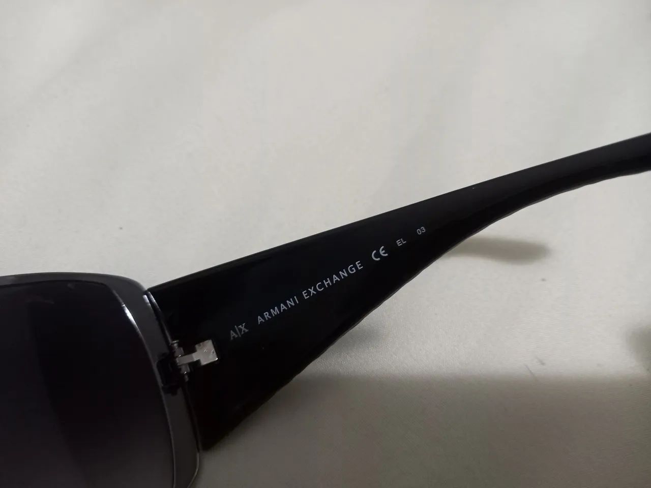 Óculos de sol feminino Armani usado - Foto 3