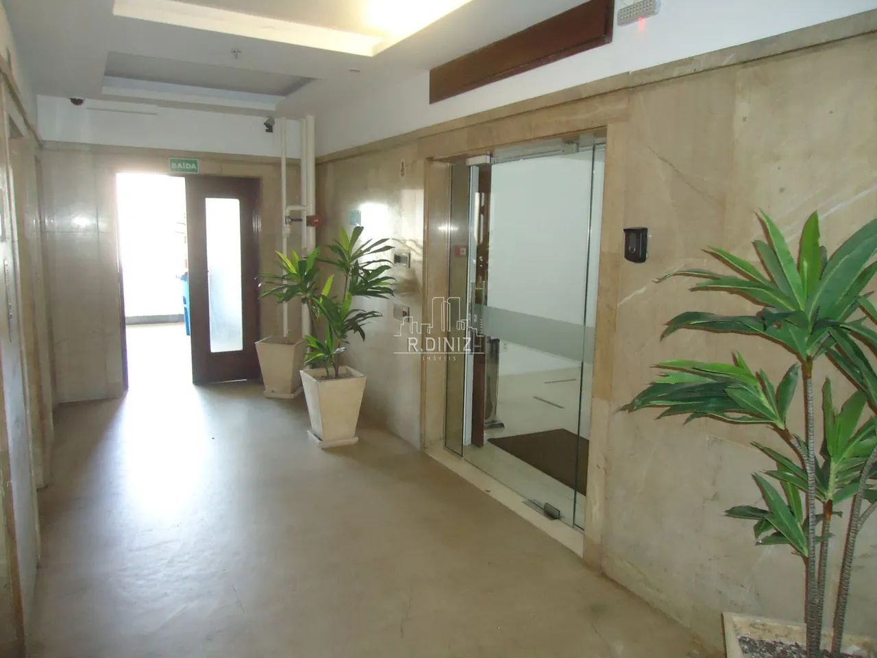 Andar Corporativo. 587m2. Rua do Carmo.