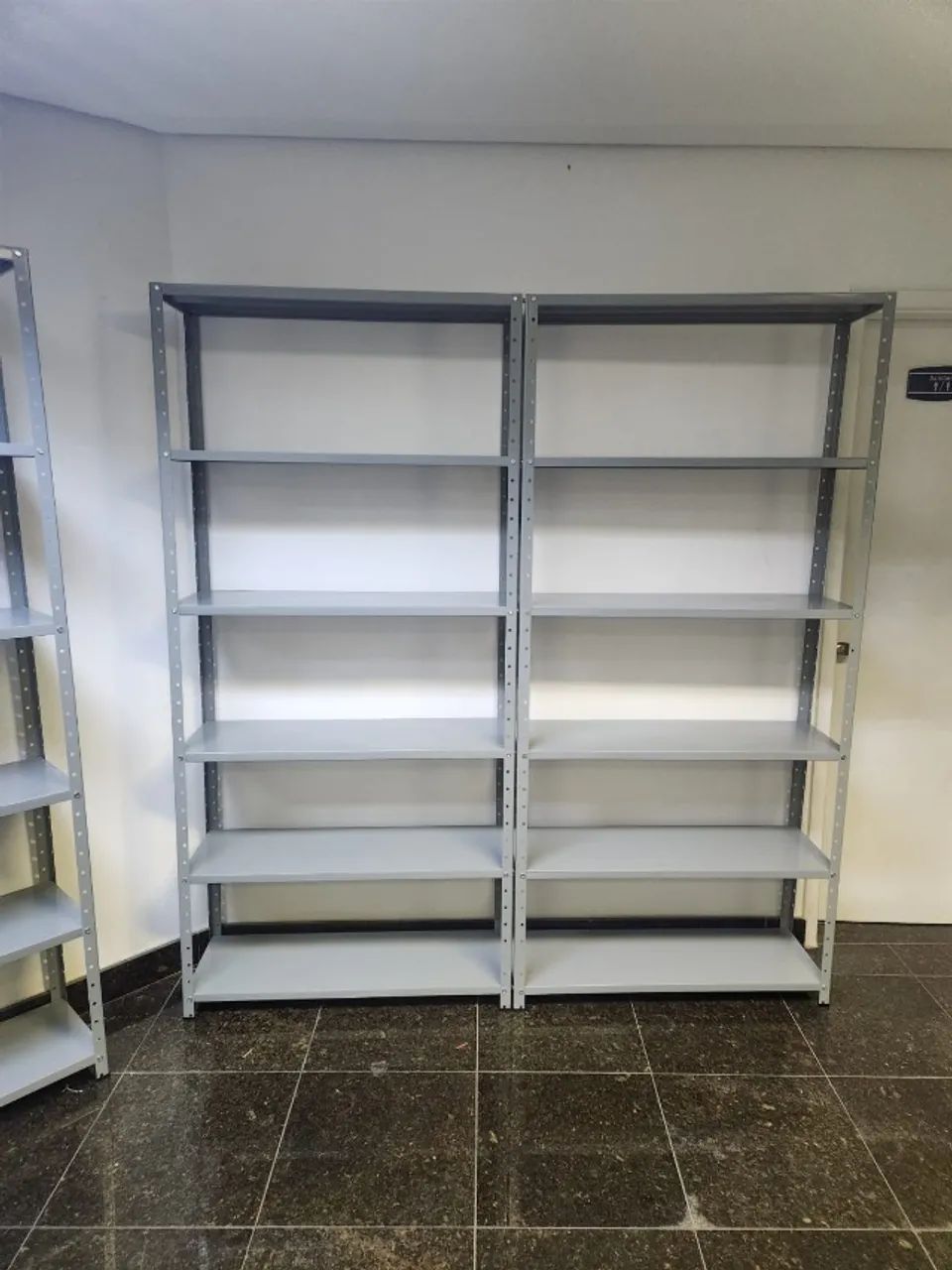 Estante Prateleira aço 1.98 X 30cm nova com 6 bandejas - Foto 4