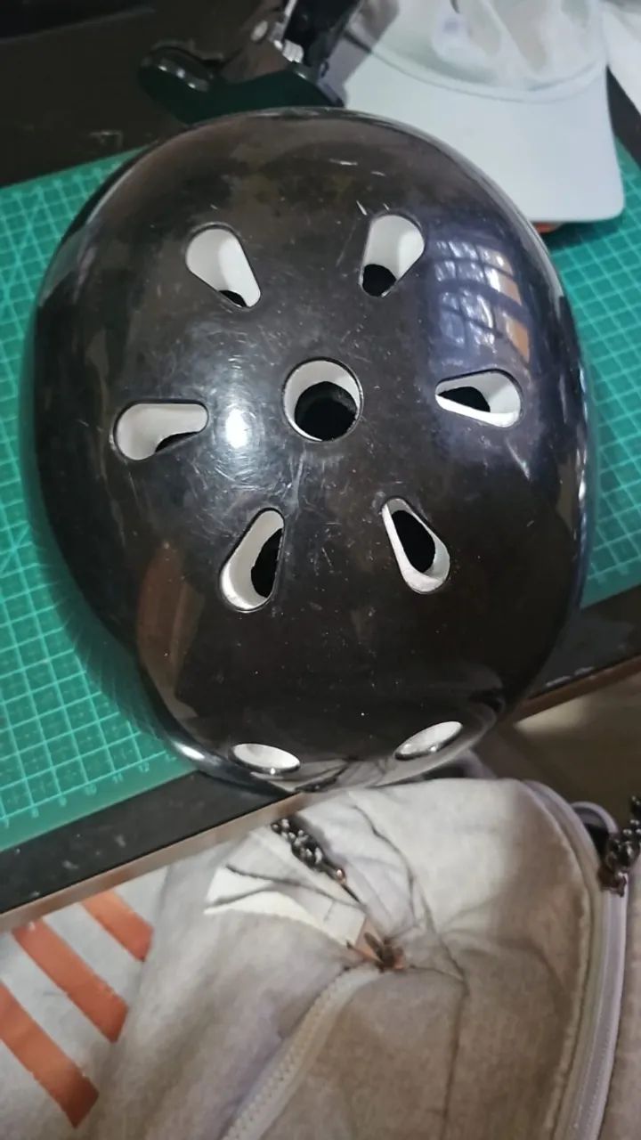 TRICICLO COM BAGAGEIRO E CAPACETE (INFANTIL) - Foto 4