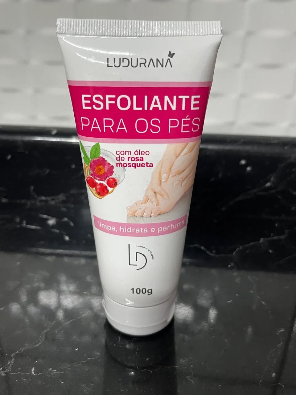 Esfoliante para Pés 100g Ludurana com Óleo de Rosa Mosqueta - Foto 2