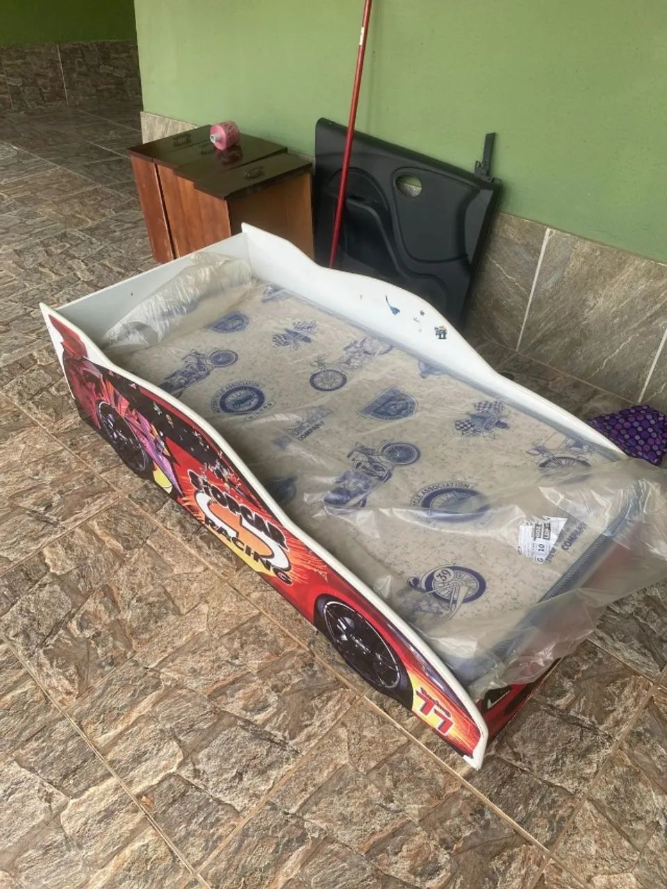 Cama infantil com colchão quase novo (retirada na Candangolândia) - Foto 2