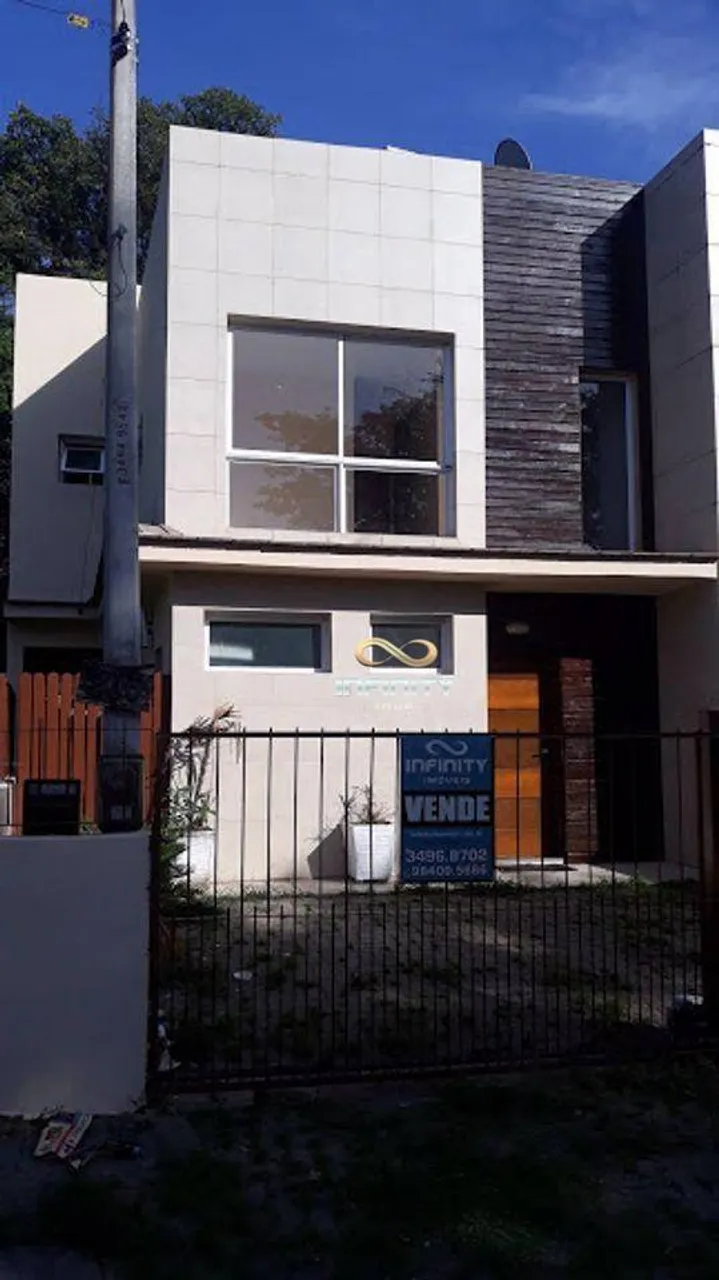 Sobrado Residencial à venda, Centro, Gravataí - SO0067.