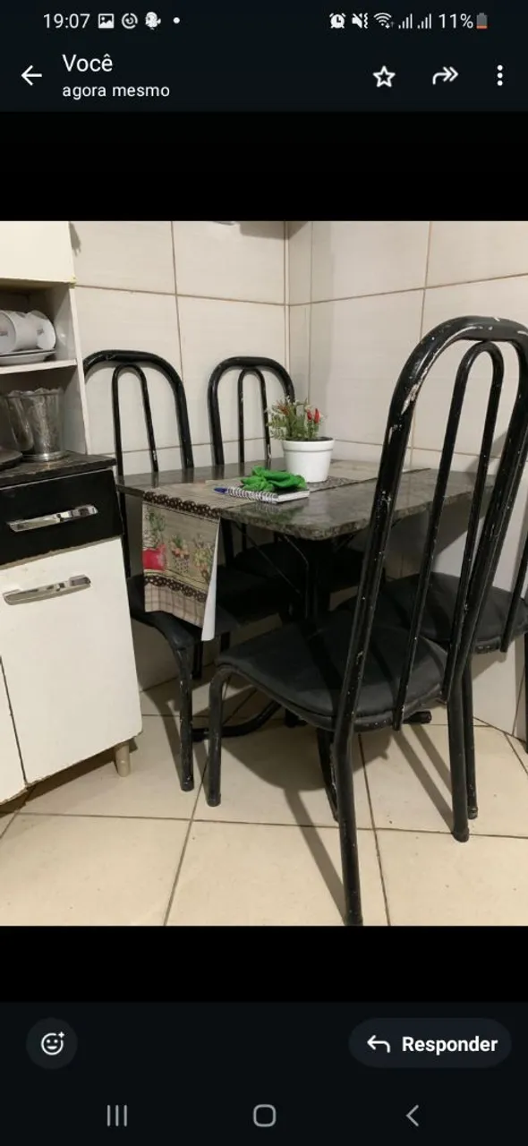 Só as cadeiras