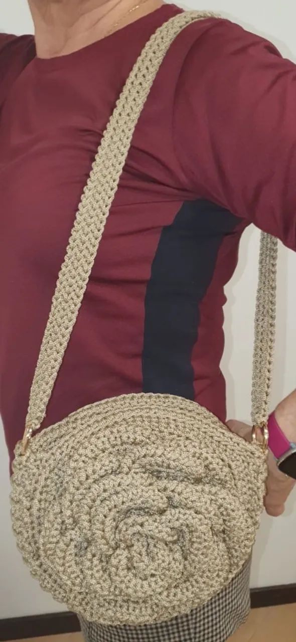 Bolsa de crochê artesanal-exclusiva e sofisticada. Fio Náutico  - Foto 2