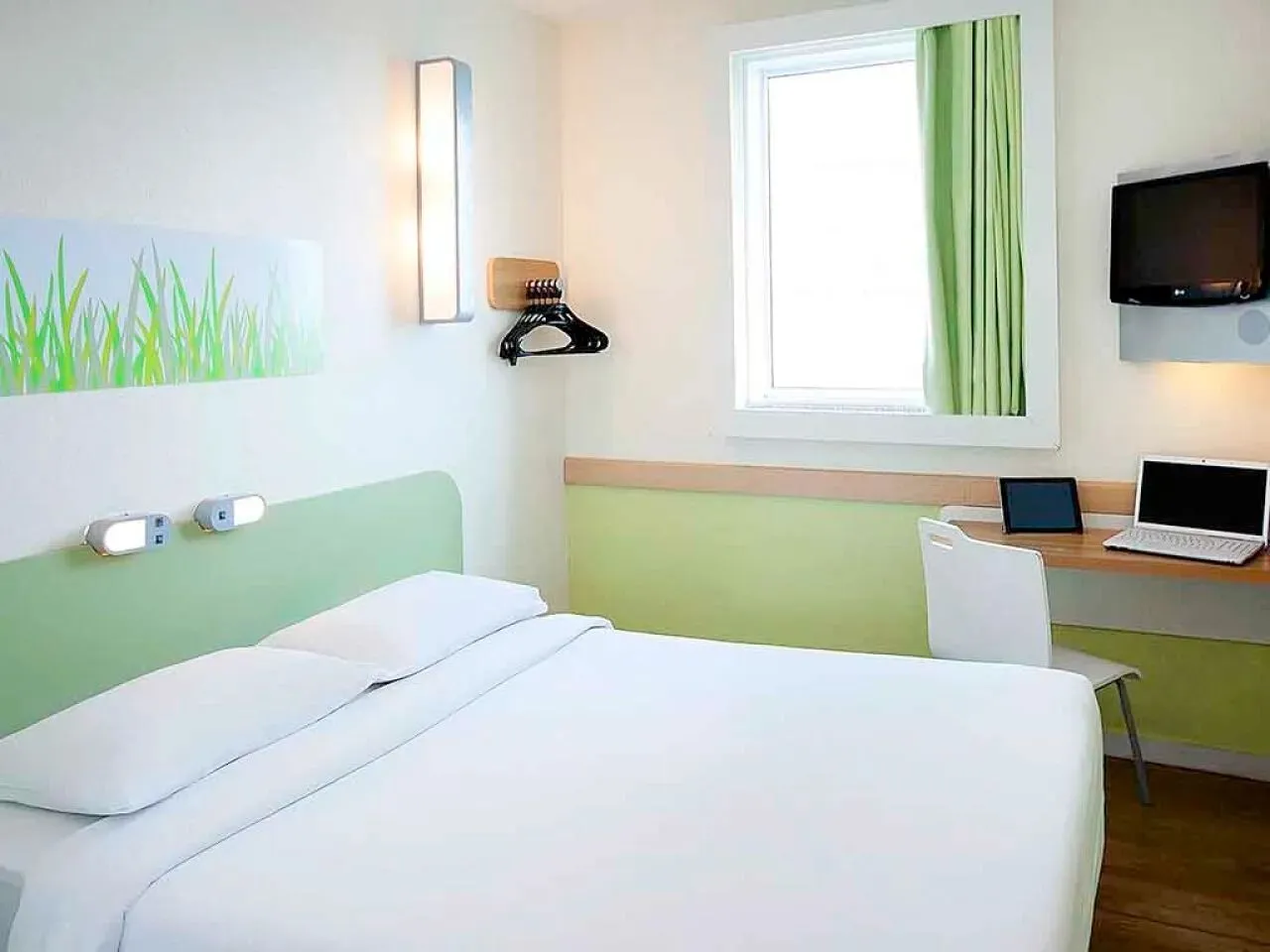 Flat Ibis budget Vitória disponível para venda com 12m²