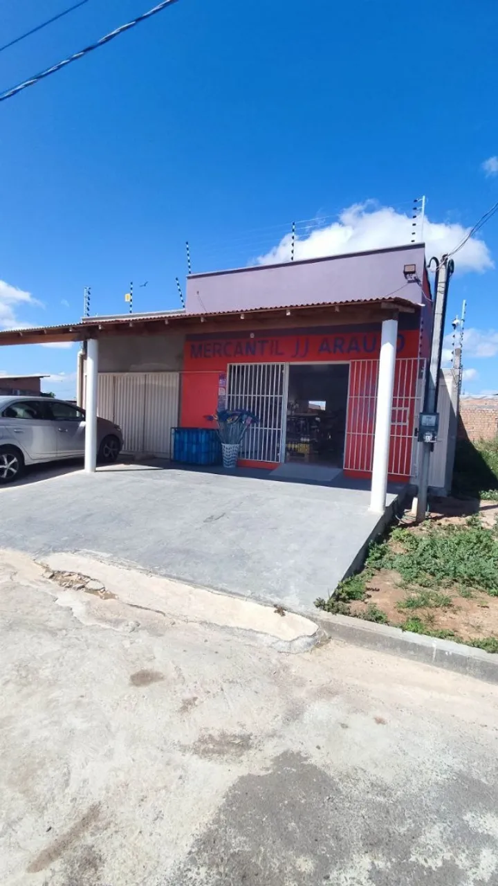 Vende-se Ponto Comercial / Laura Moreira